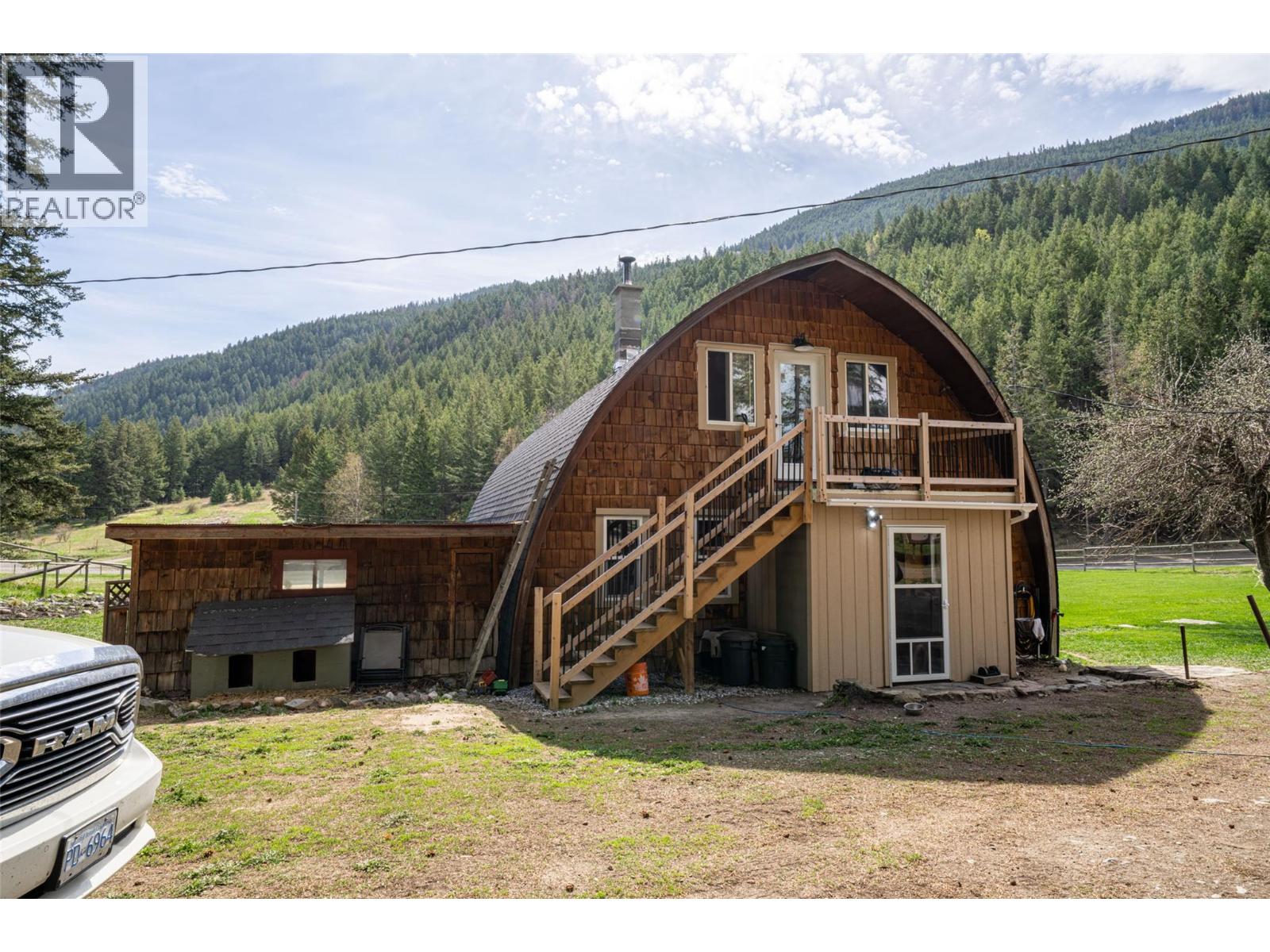 6142 Falkland Road, Falkland, British Columbia  V0E 1W0 - Photo 8 - 10384088