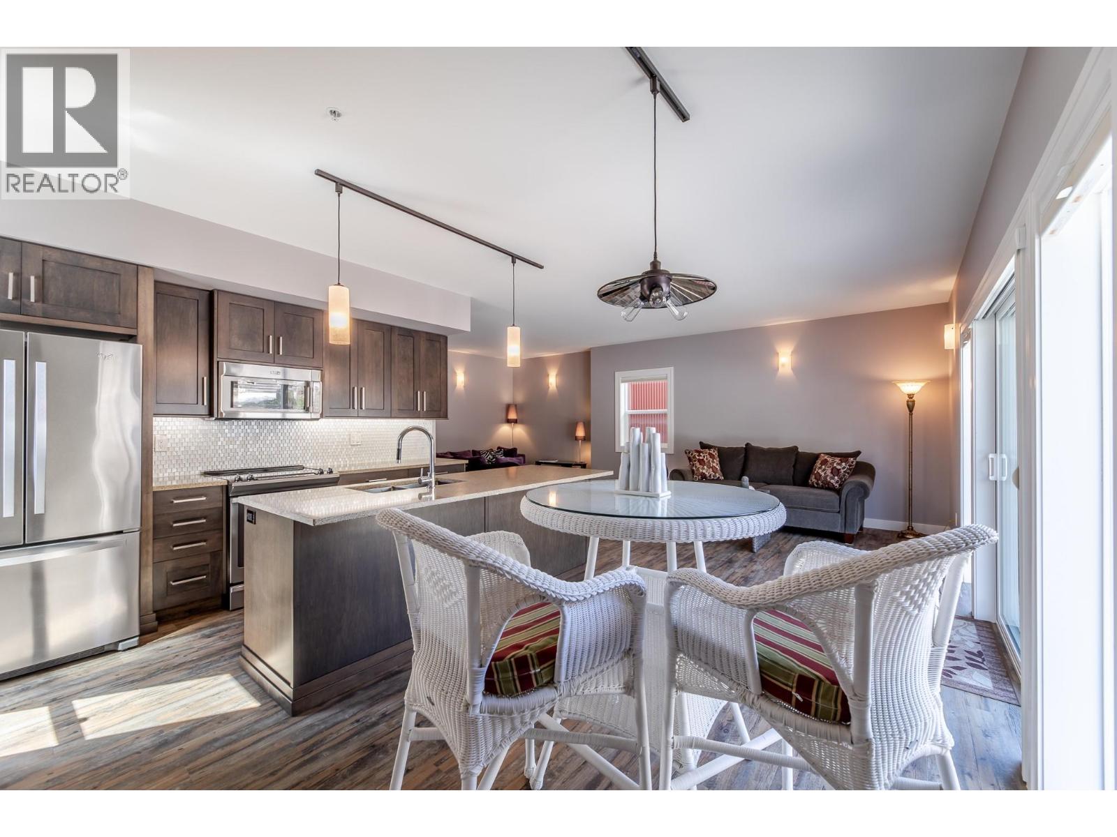 711 Creekside Road Unit# 101, Penticton, British Columbia  V2A 2C5 - Photo 3 - 10384707