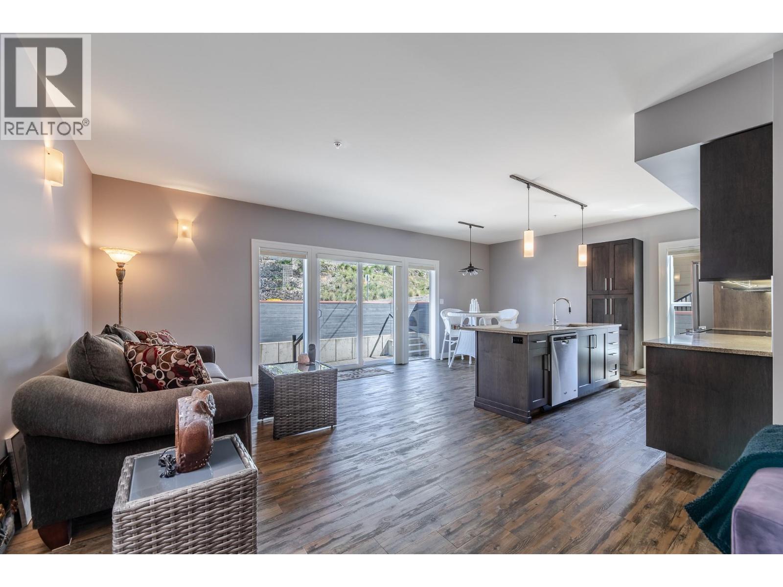 711 Creekside Road Unit# 101, Penticton, British Columbia  V2A 2C5 - Photo 6 - 10384707