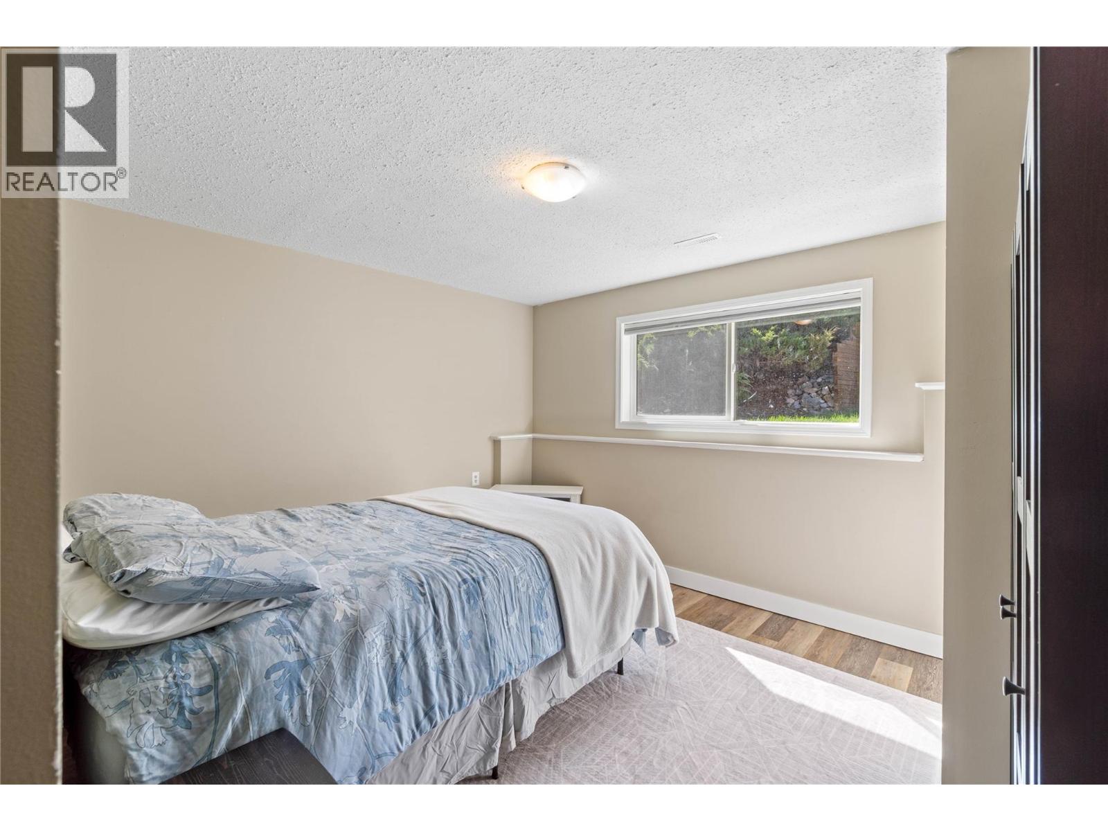 890 Gleneagles Drive, Kamloops, British Columbia  V2E 1K3 - Photo 33 - 10384800
