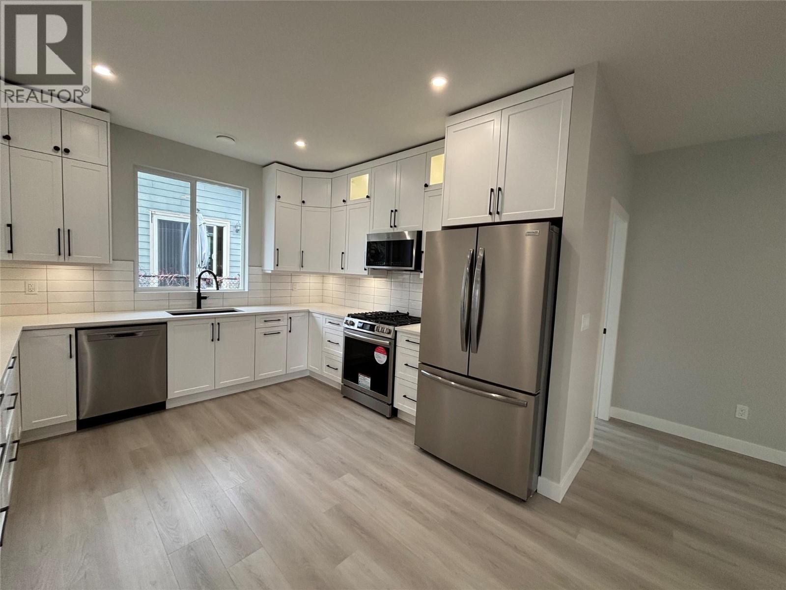 602 Nighthawk Avenue, Vernon, British Columbia  V1H 2A1 - Photo 17 - 10384637