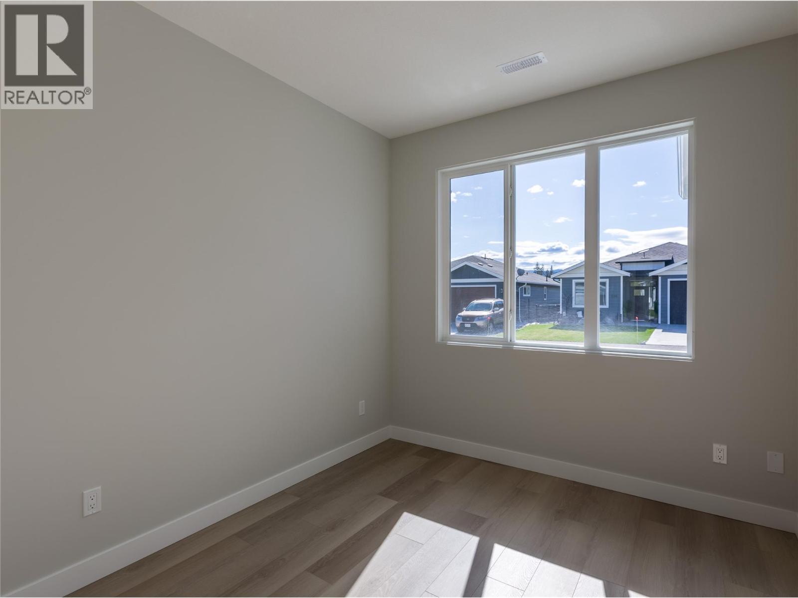 602 Nighthawk Avenue, Vernon, British Columbia  V1H 2A1 - Photo 28 - 10384637