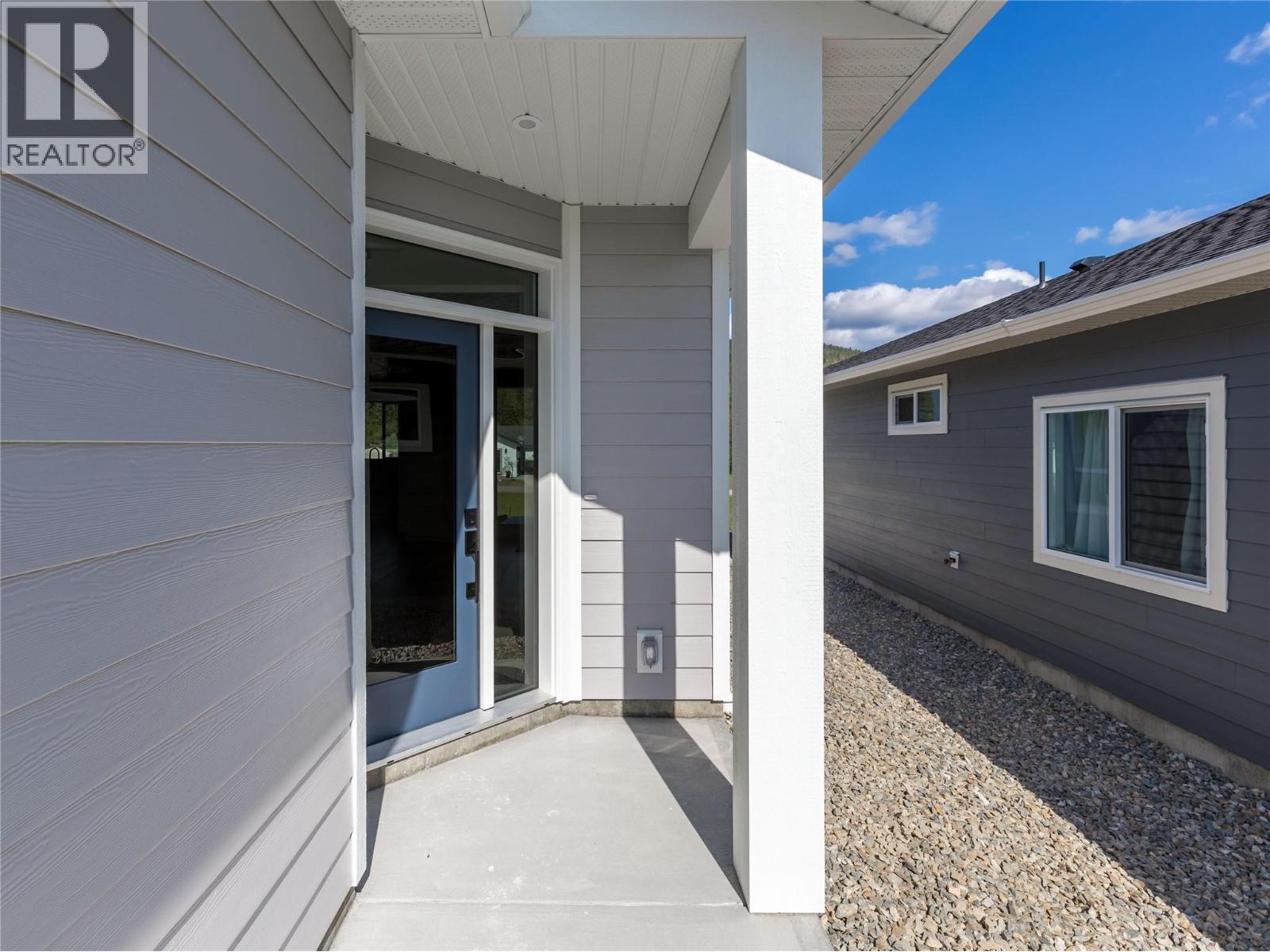 602 Nighthawk Avenue, Vernon, British Columbia  V1H 2A1 - Photo 8 - 10384637