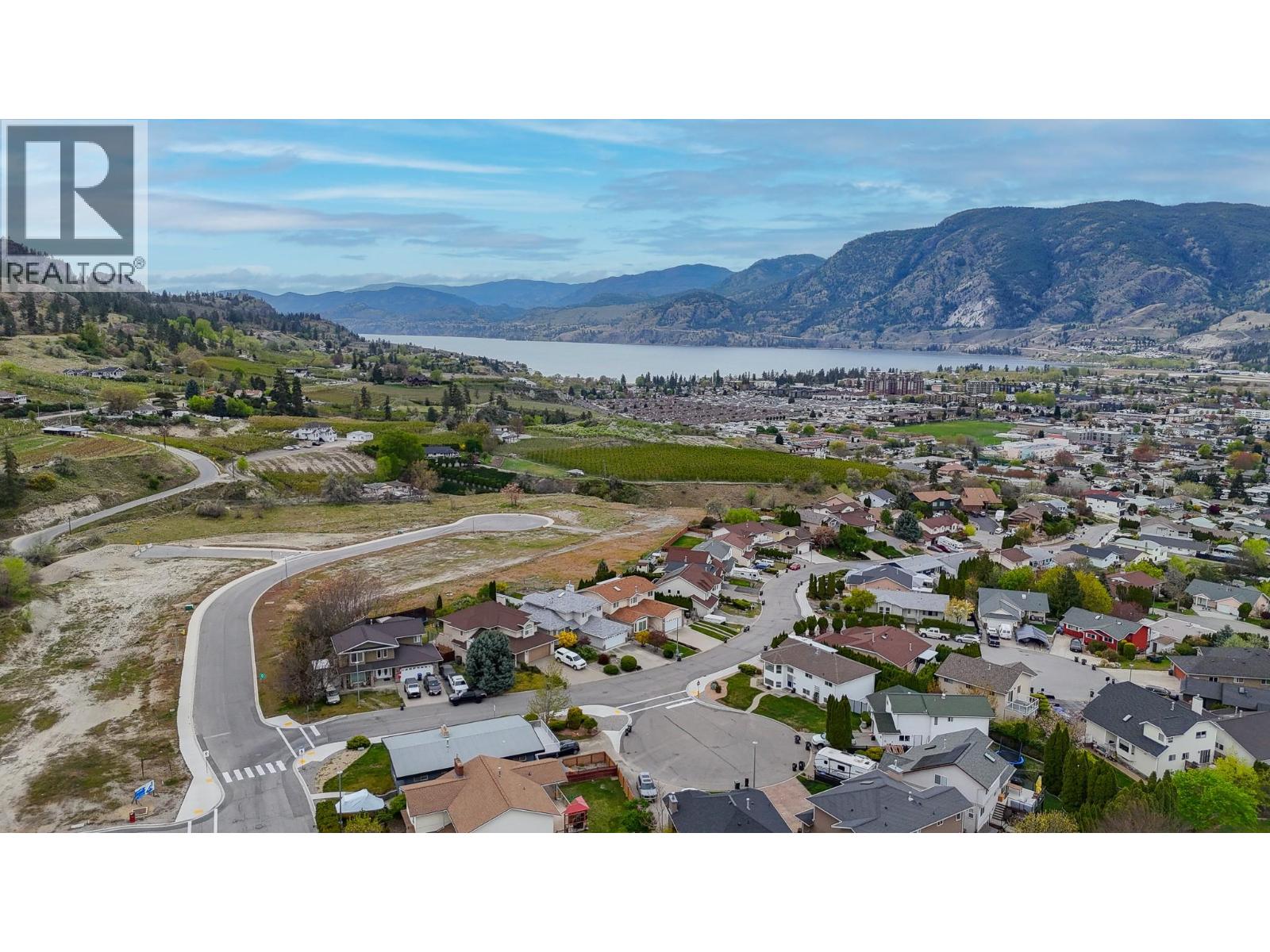 198 Laird Place, Penticton, British Columbia  V2A 8H1 - Photo 5 - 10384787