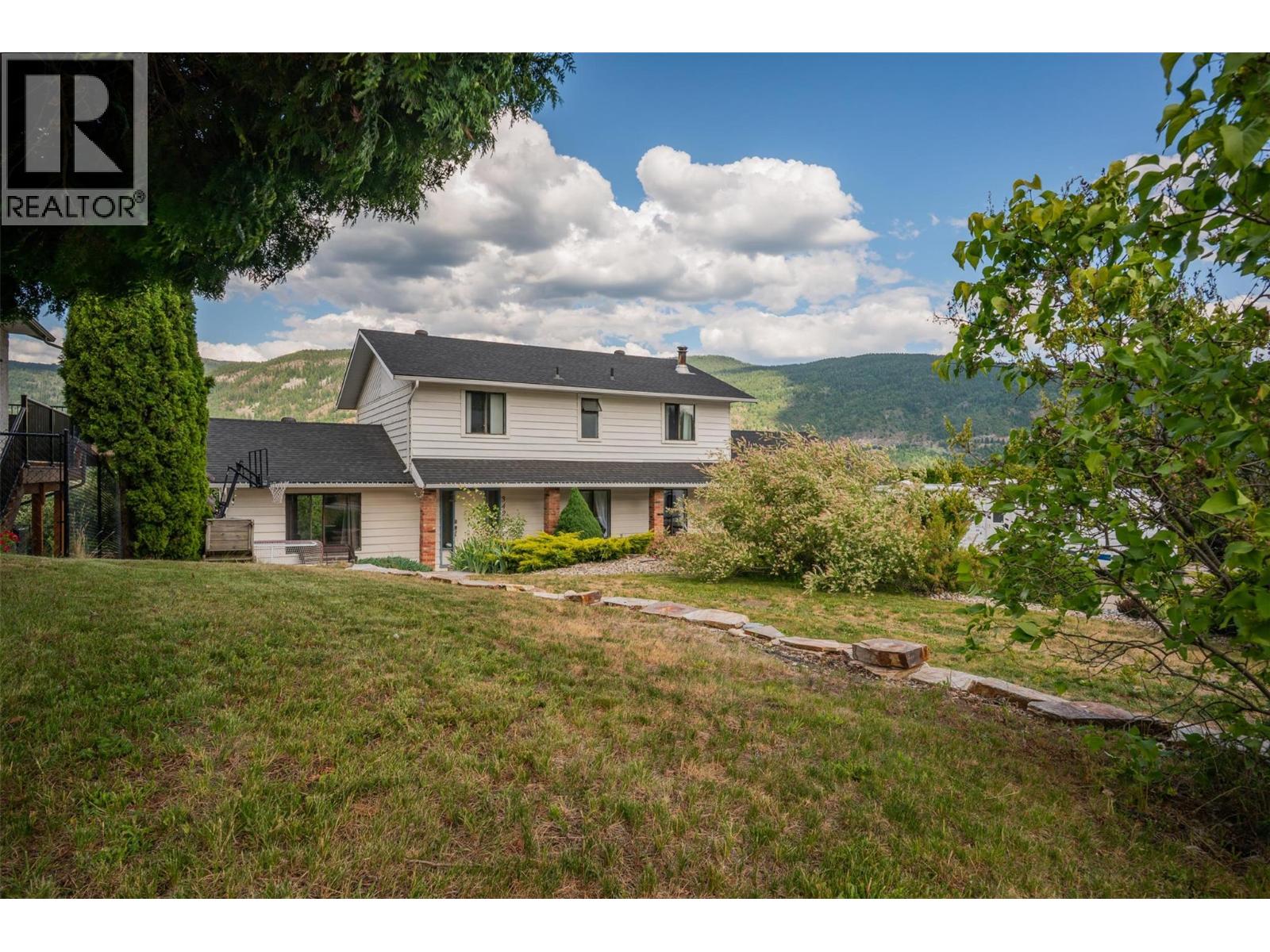 3421 Southridge Drive, castlegar, British Columbia