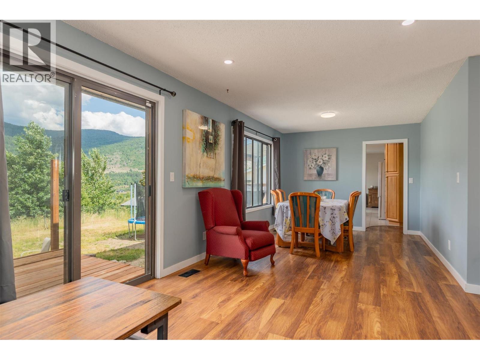 3421 Southridge Drive, Castlegar, British Columbia  V1N 3X7 - Photo 24 - 10384253