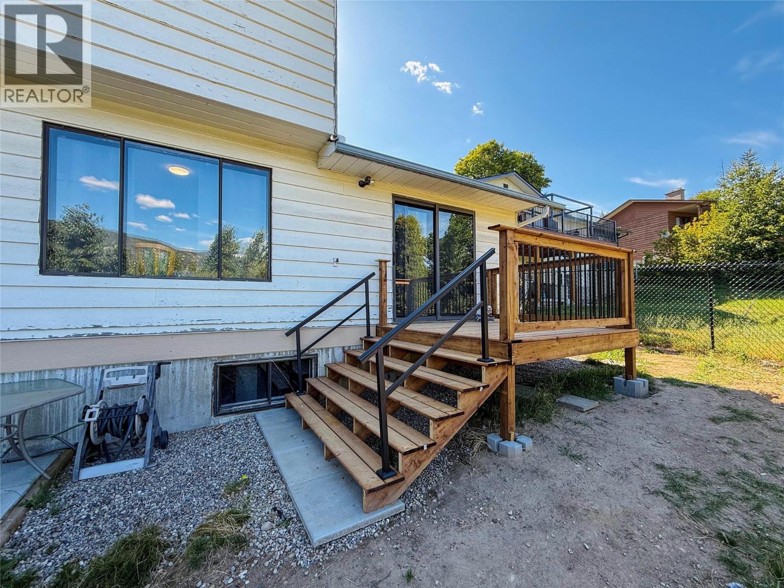 3421 Southridge Drive, Castlegar, British Columbia  V1N 3X7 - Photo 69 - 10384253