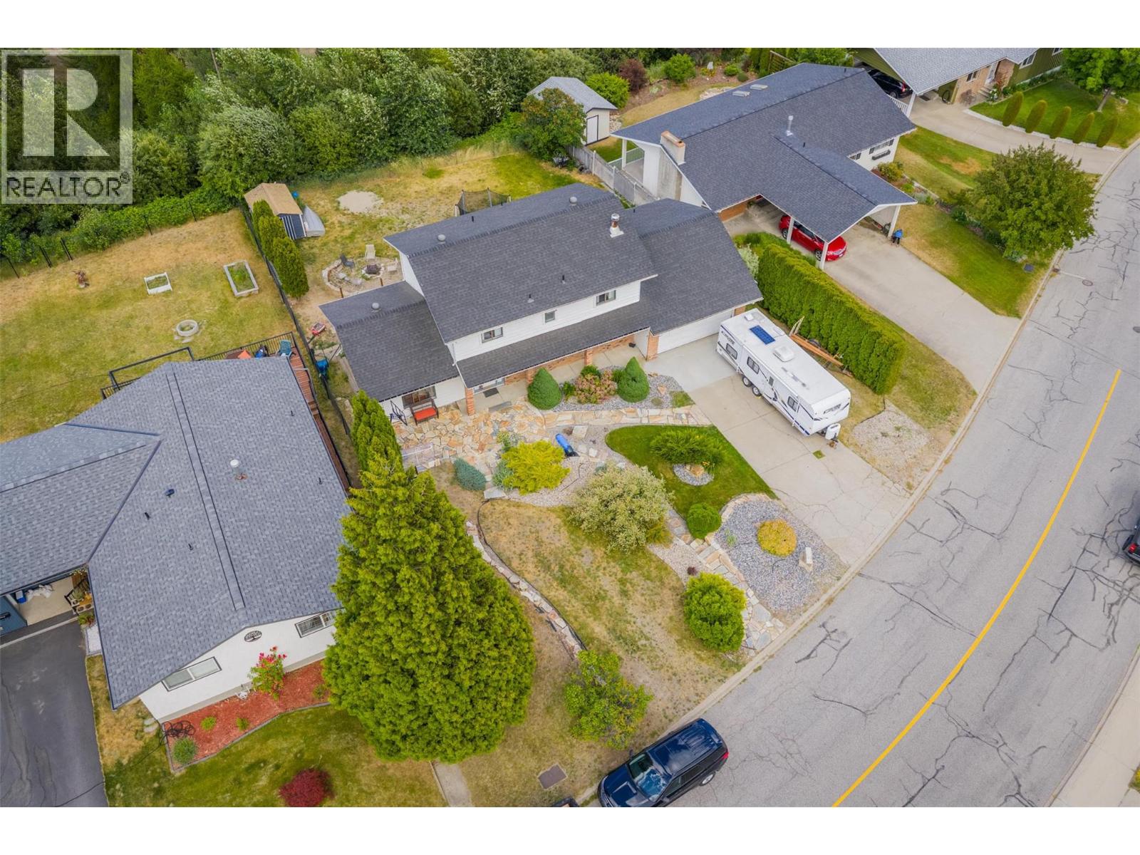 3421 Southridge Drive, Castlegar, British Columbia  V1N 3X7 - Photo 8 - 10384253