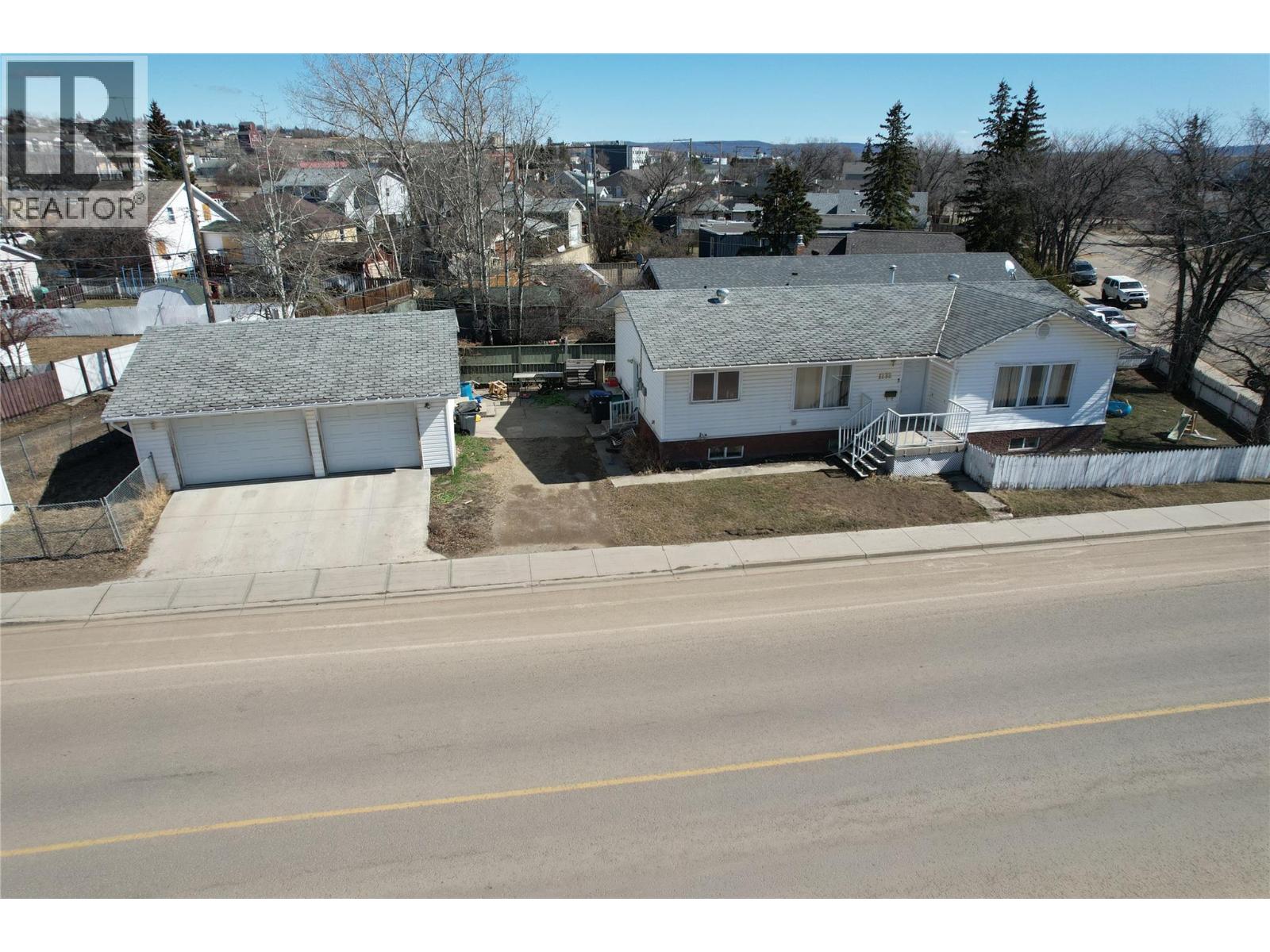 1232 105 Avenue, Dawson Creek, British Columbia  V1G 2L7 - Photo 1 - 10384823