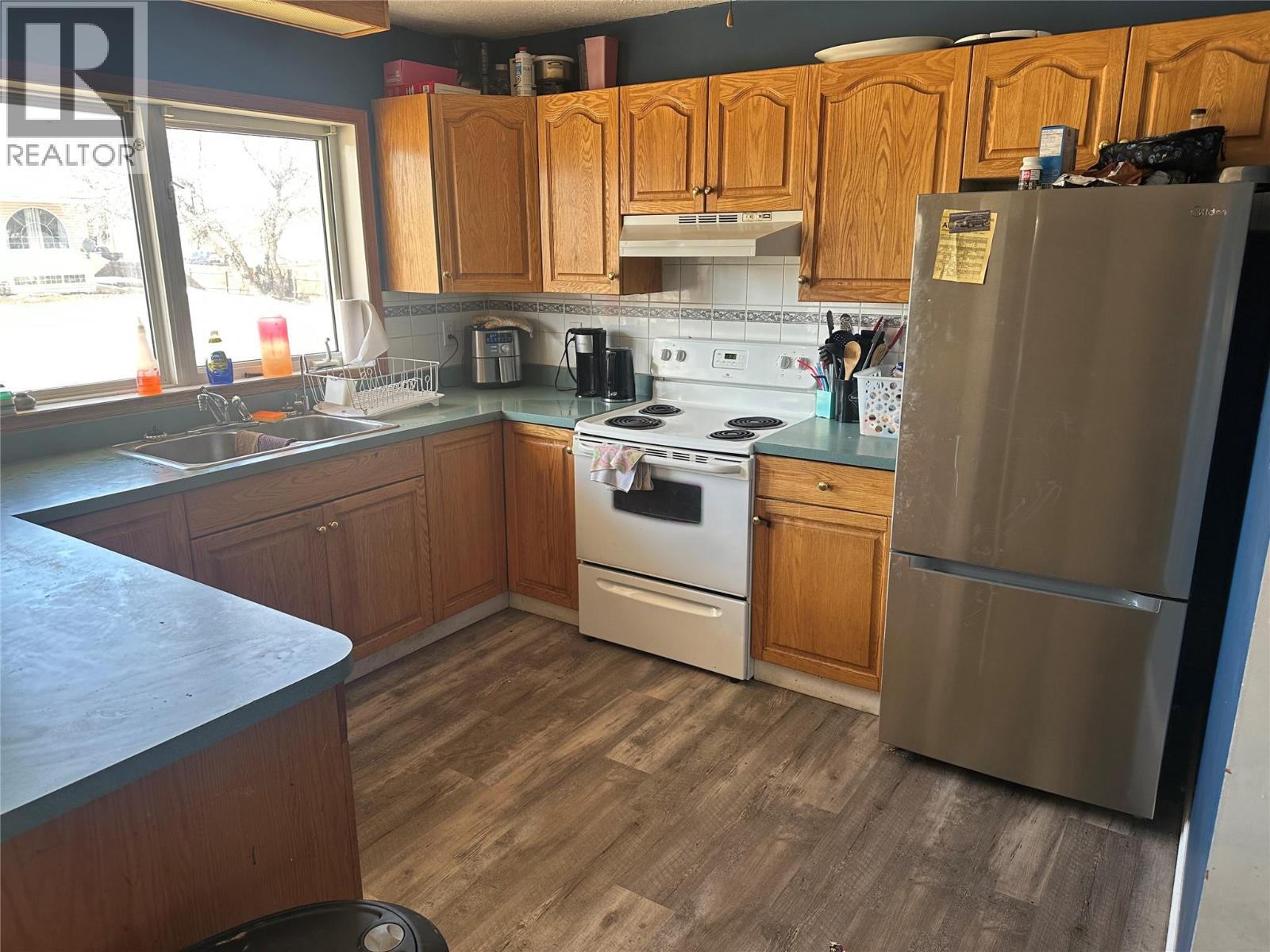 1232 105 Avenue, Dawson Creek, British Columbia  V1G 2L7 - Photo 2 - 10384823