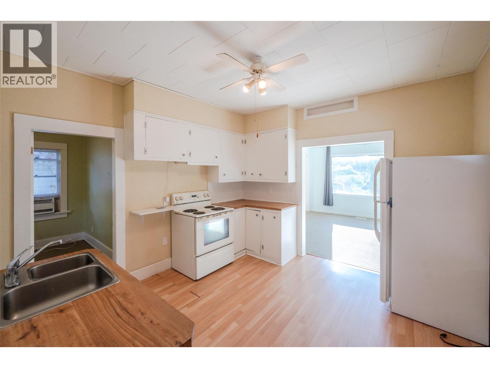 363 Nanaimo Avenue W, Penticton, British Columbia  V2A 1N8 - Photo 14 - 10384816