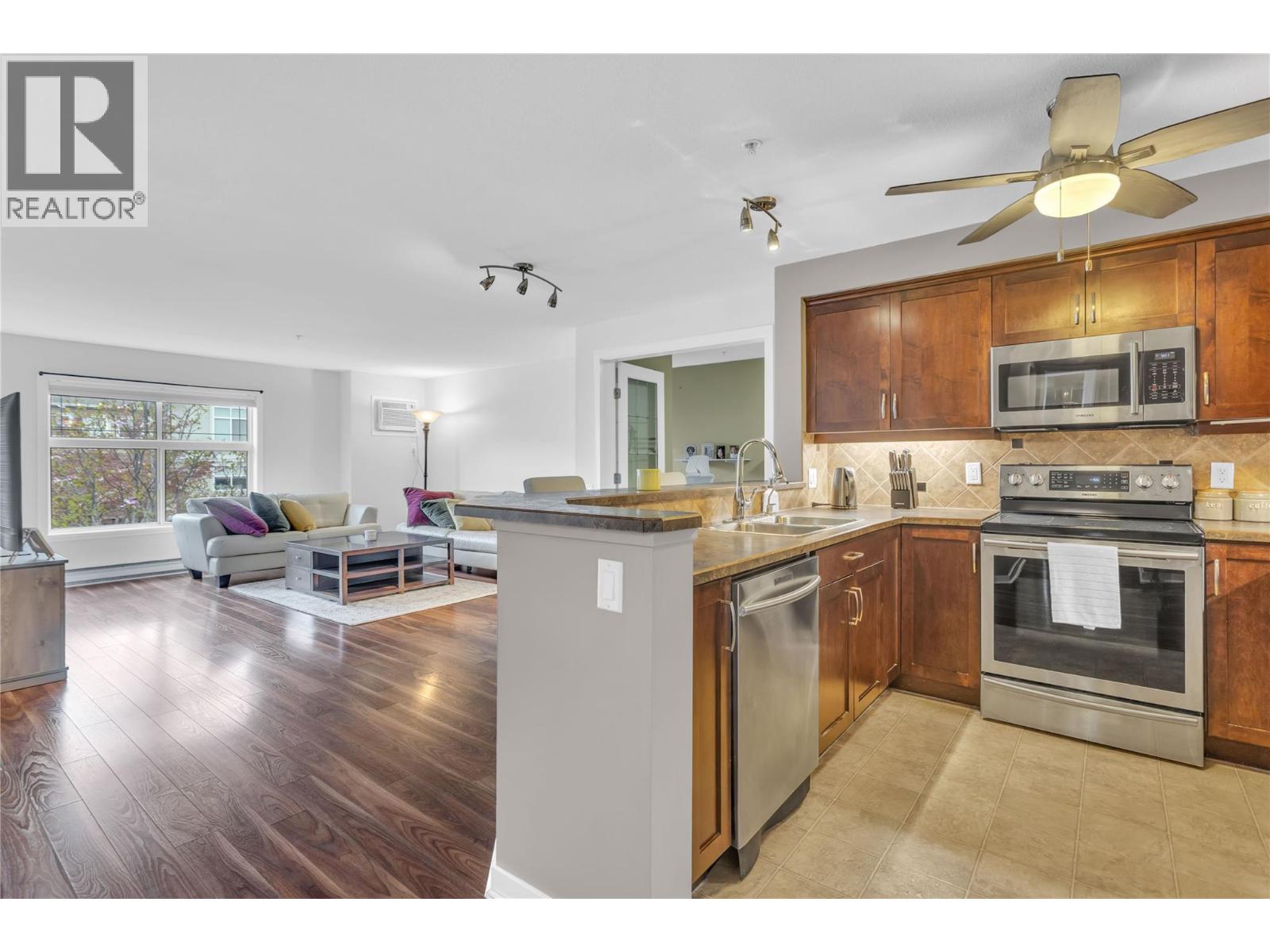 515 Houghton Road Unit# 221, Kelowna, British Columbia  V1X 8B9 - Photo 9 - 10384785