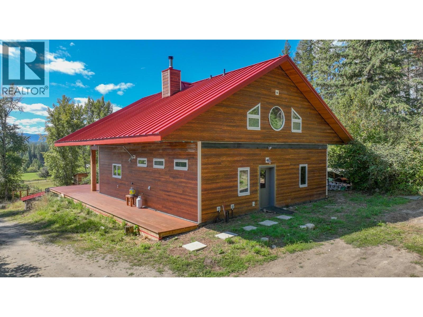 263 Albers Road, Lumby, British Columbia  V0E 2G5 - Photo 2 - 10384794