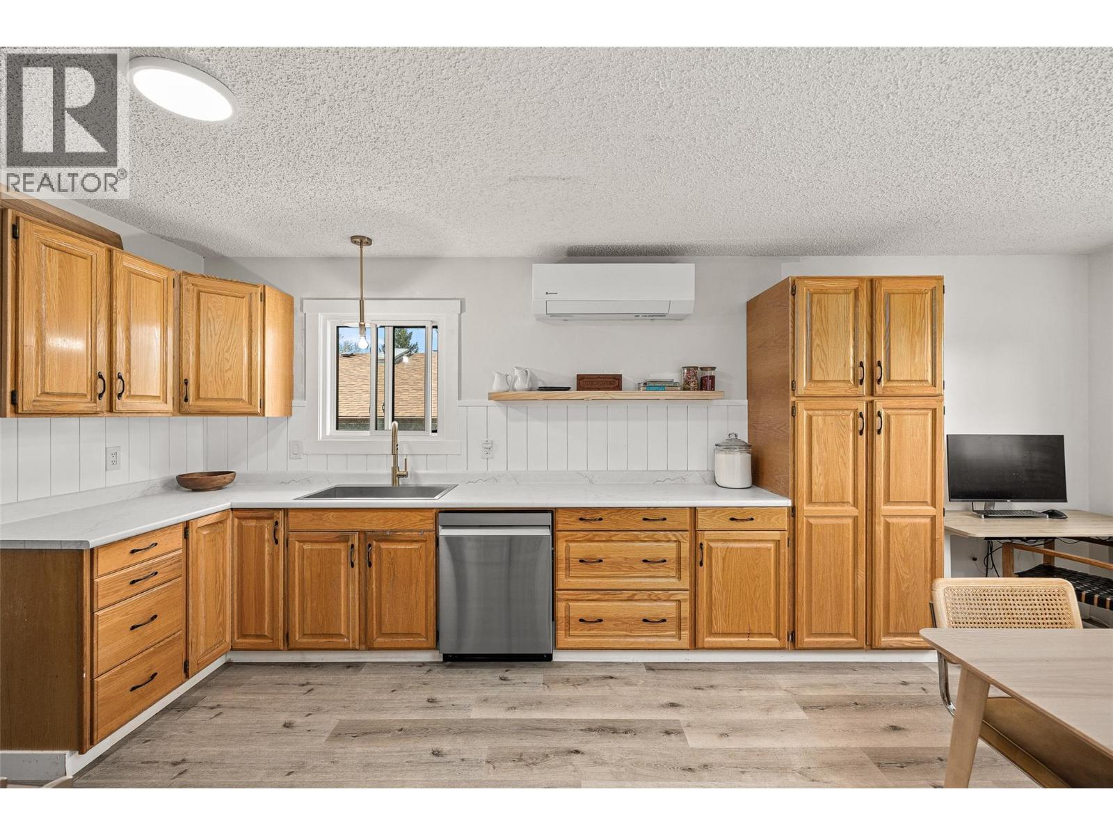 1441 Inkar Road, Kelowna, British Columbia  V1Y 8J1 - Photo 2 - 10383851