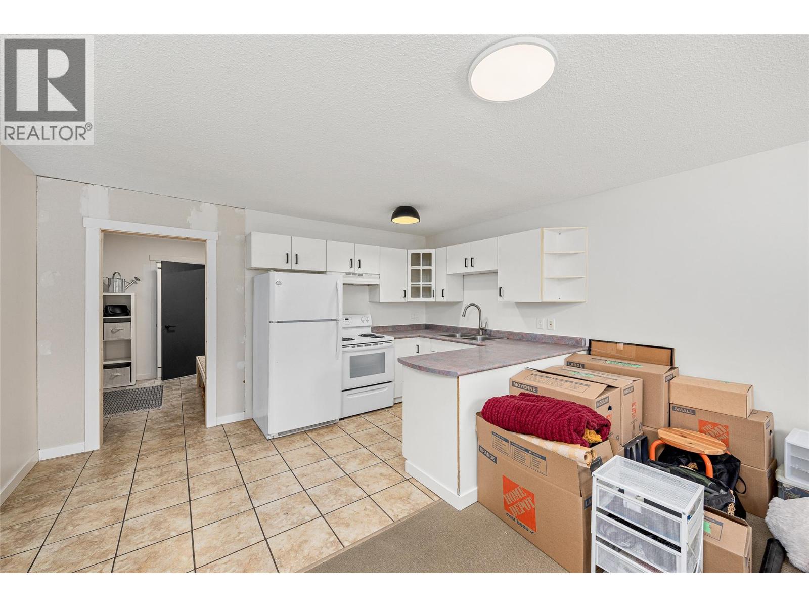 1441 Inkar Road, Kelowna, British Columbia  V1Y 8J1 - Photo 32 - 10383851
