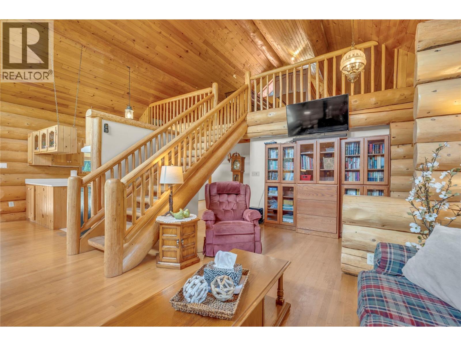 2481 Coalmont Road, Coalmont-Tulameen, British Columbia  V0H 1G0 - Photo 17 - 10383086