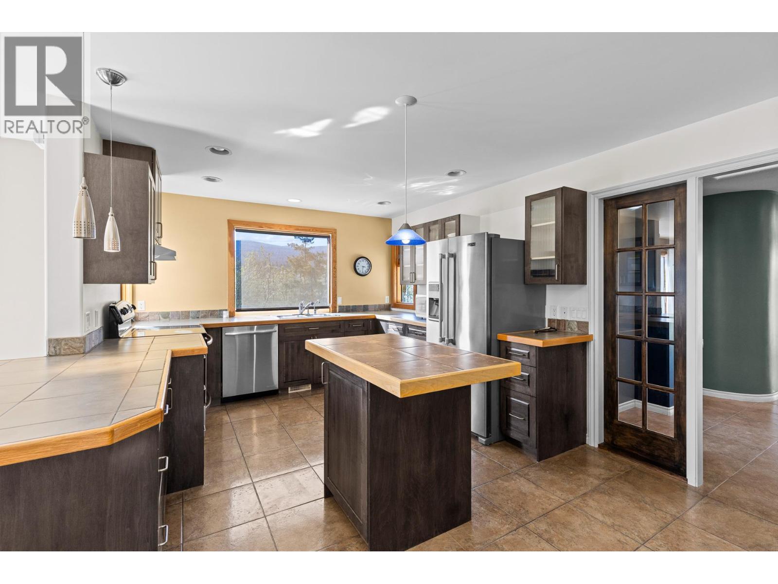 3547 Bemrose Road, Kelowna, British Columbia  V1W 4G8 - Photo 5 - 10383959