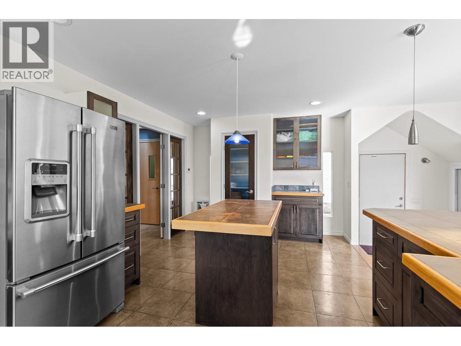 3547 Bemrose Road, Kelowna, British Columbia  V1W 4G8 - Photo 7 - 10383959