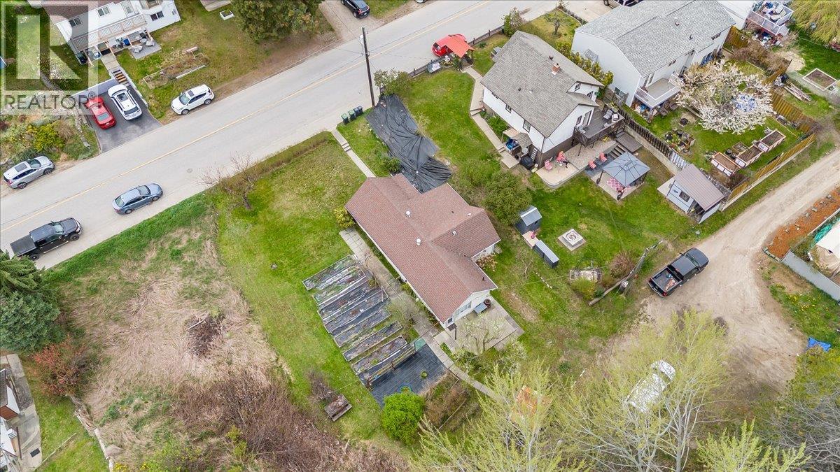 637 9th Avenue, Castlegar, British Columbia  V1N 1M5 - Photo 28 - 10384840