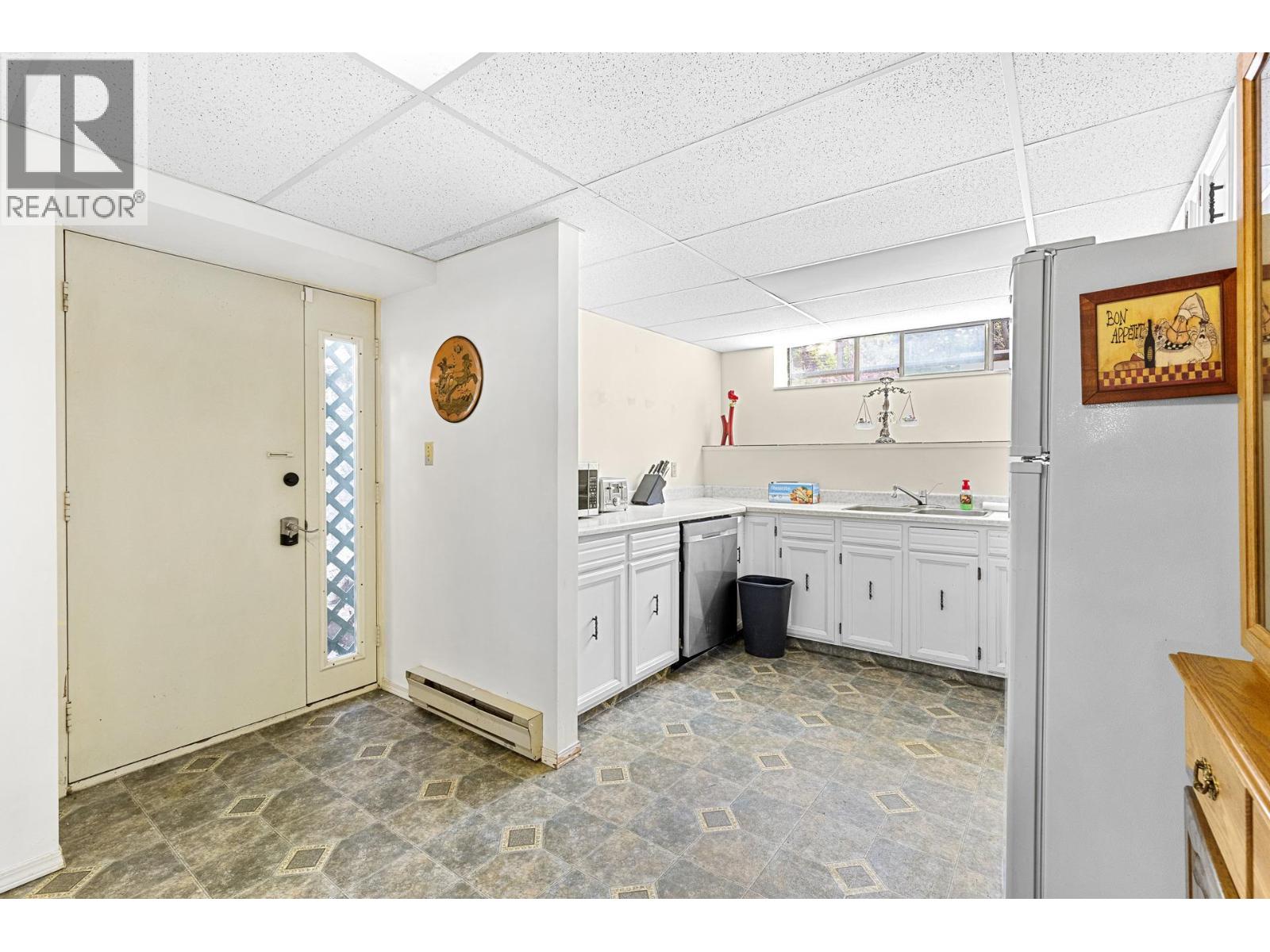 741 Barnaby Road, Kelowna, British Columbia  V1W 4N9 - Photo 25 - 10384804