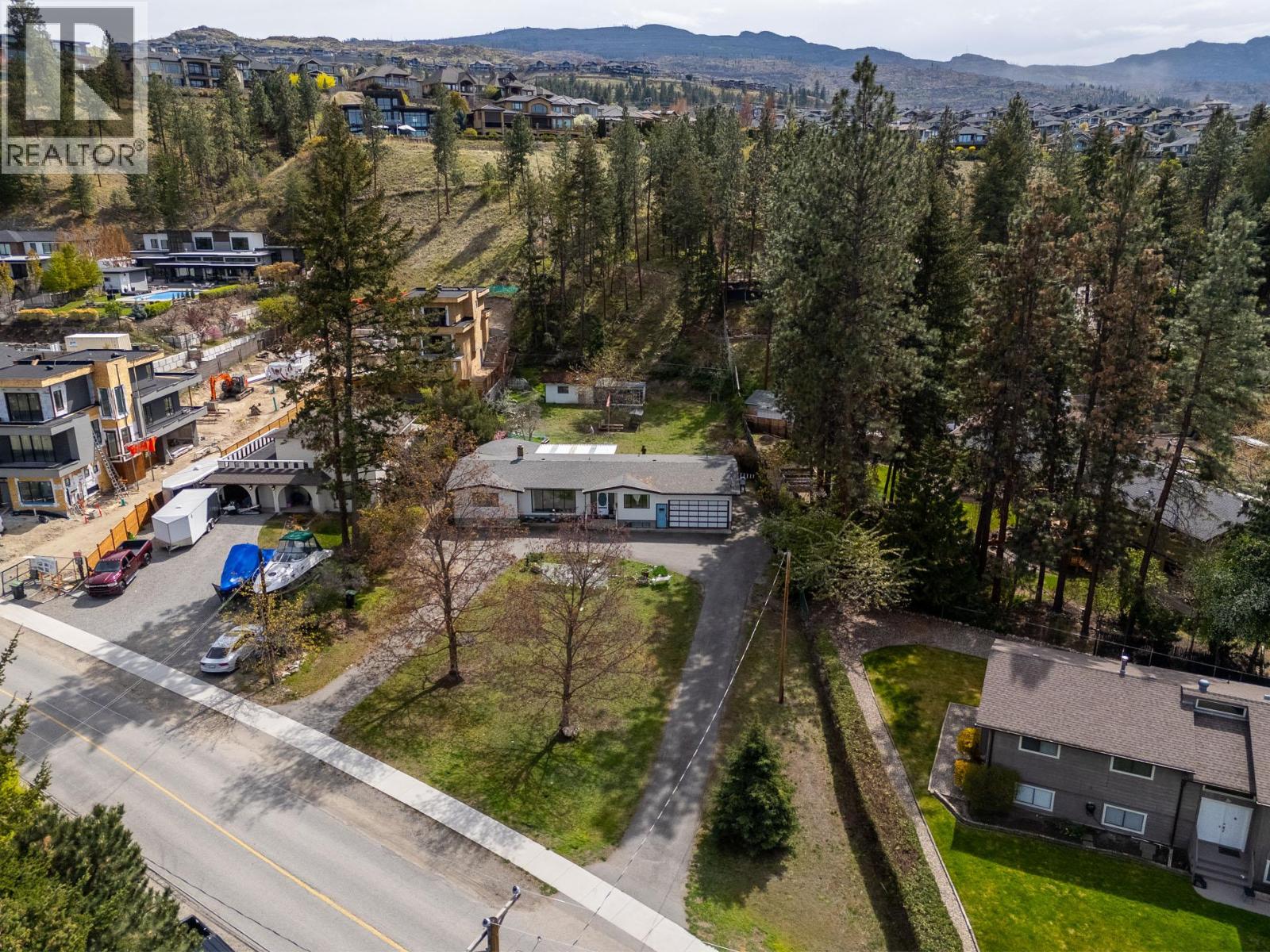 741 Barnaby Road, Kelowna, British Columbia  V1W 4N9 - Photo 44 - 10384804