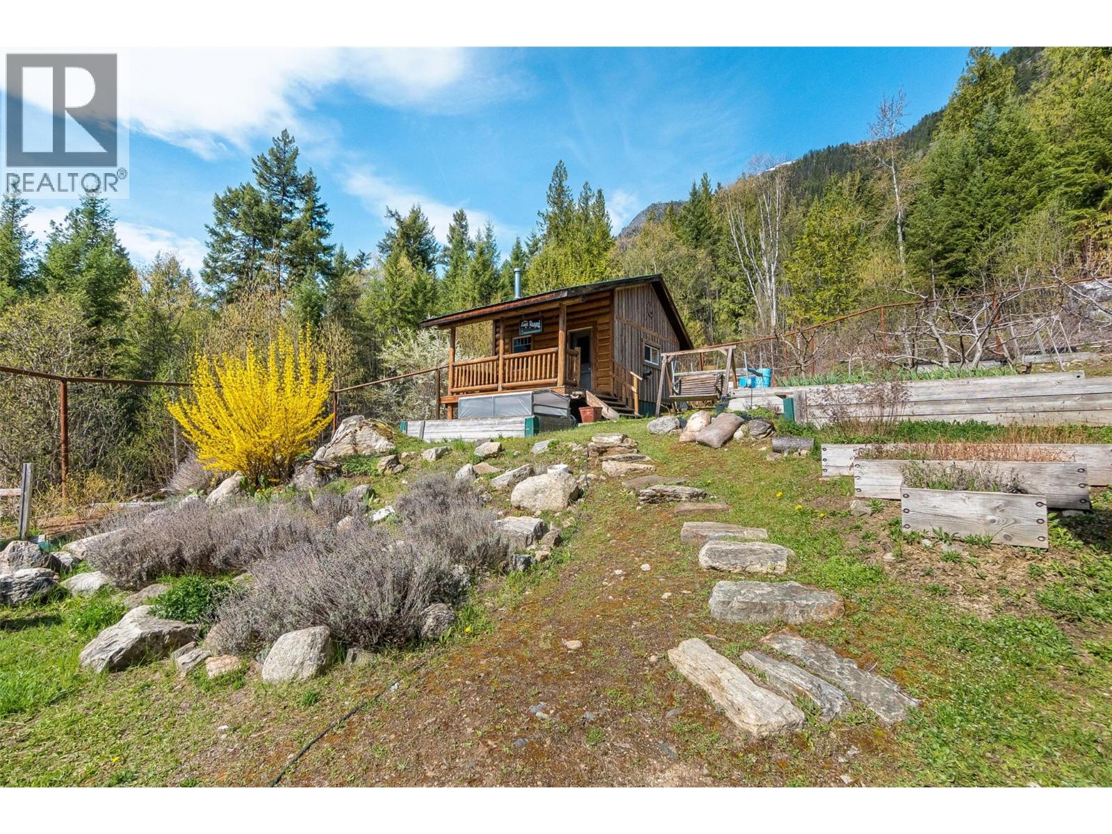 4761 Slocan River Road, Winlaw, British Columbia  V0G 2J0 - Photo 11 - 10384408
