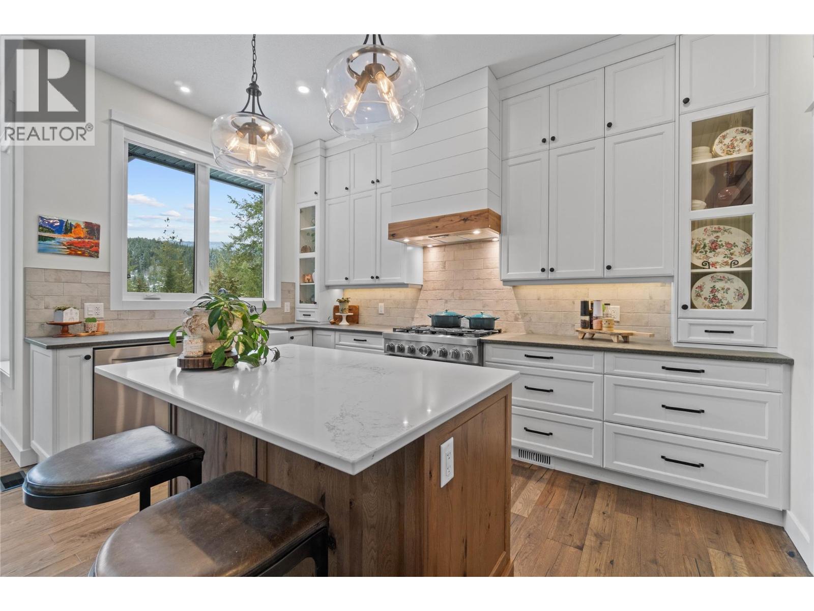 2538 Valley Place, Blind Bay, British Columbia  V0E 1H2 - Photo 30 - 10384579