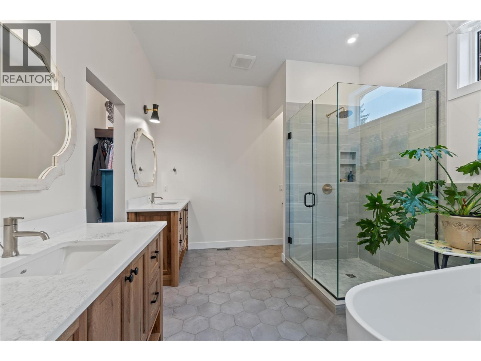 2538 Valley Place, Blind Bay, British Columbia  V0E 1H2 - Photo 39 - 10384579