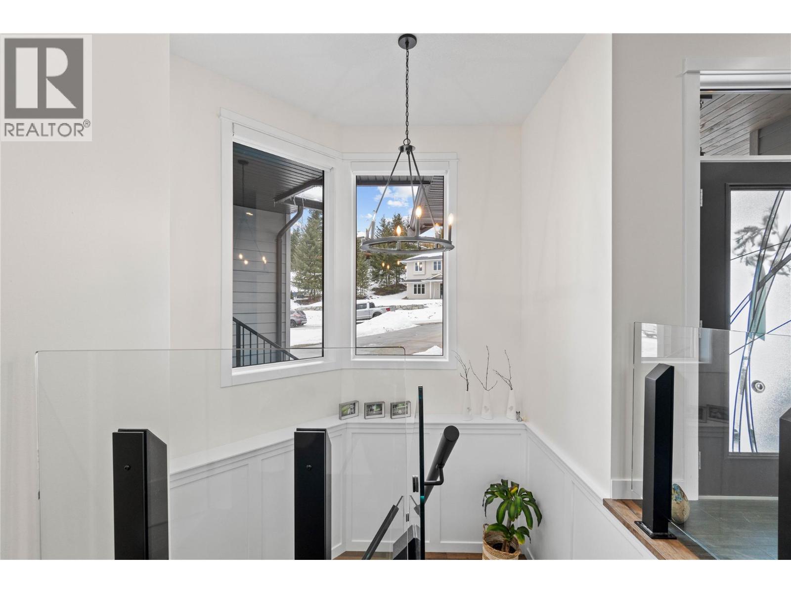 2538 Valley Place, Blind Bay, British Columbia  V0E 1H2 - Photo 6 - 10384579