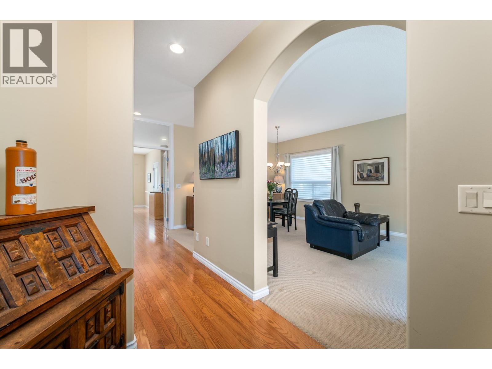 3585 Windermere Road, Kelowna, British Columbia  V1W 4M8 - Photo 2 - 10384752