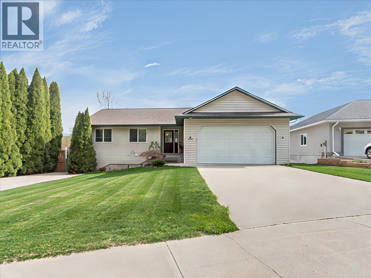 1486 37th Street, castlegar, British Columbia