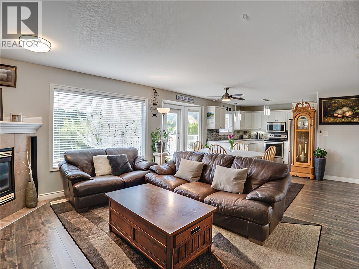 1486 37th Street, Castlegar, British Columbia  V1N 4J5 - Photo 19 - 10384575