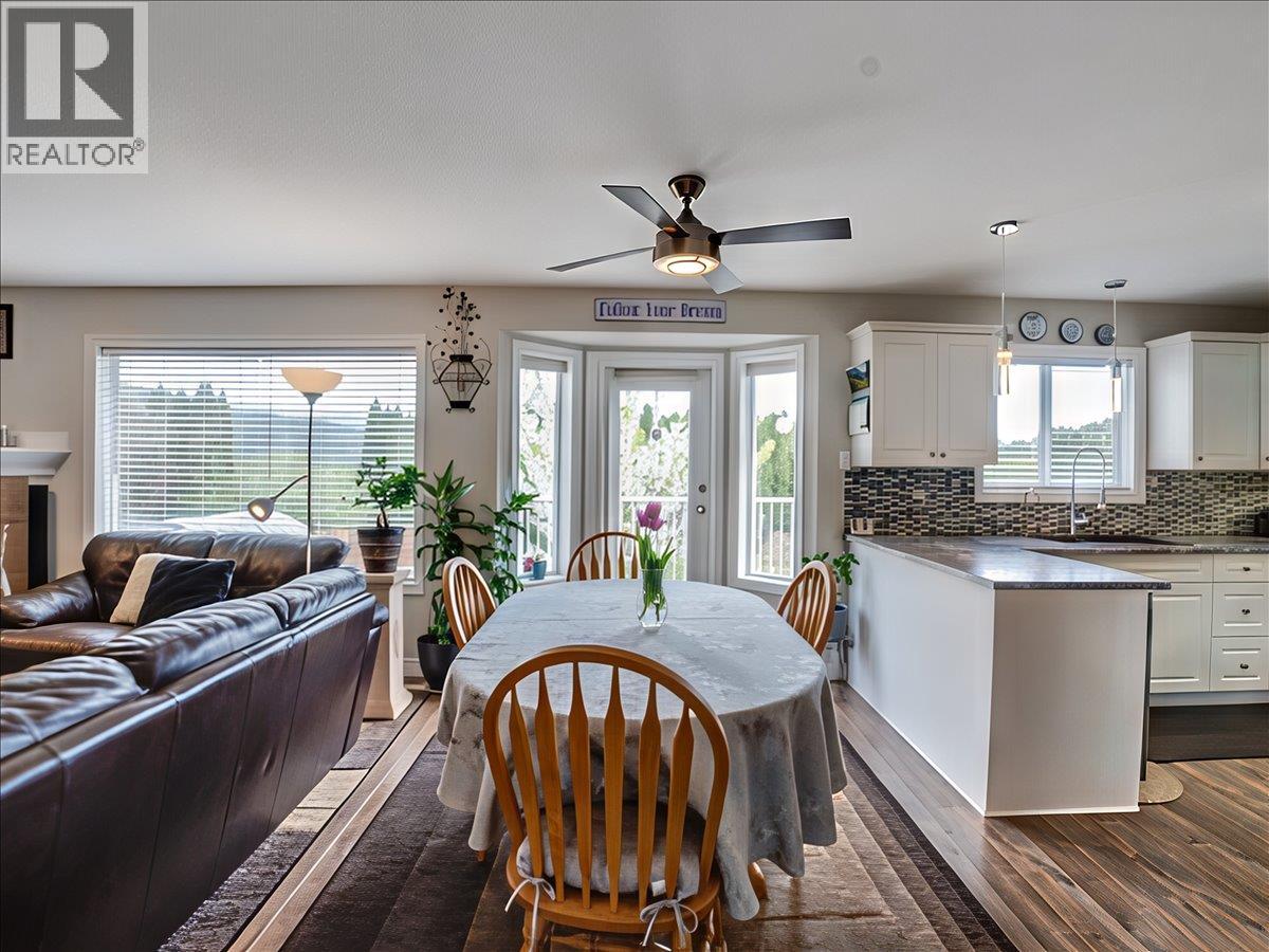 1486 37th Street, Castlegar, British Columbia  V1N 4J5 - Photo 25 - 10384575