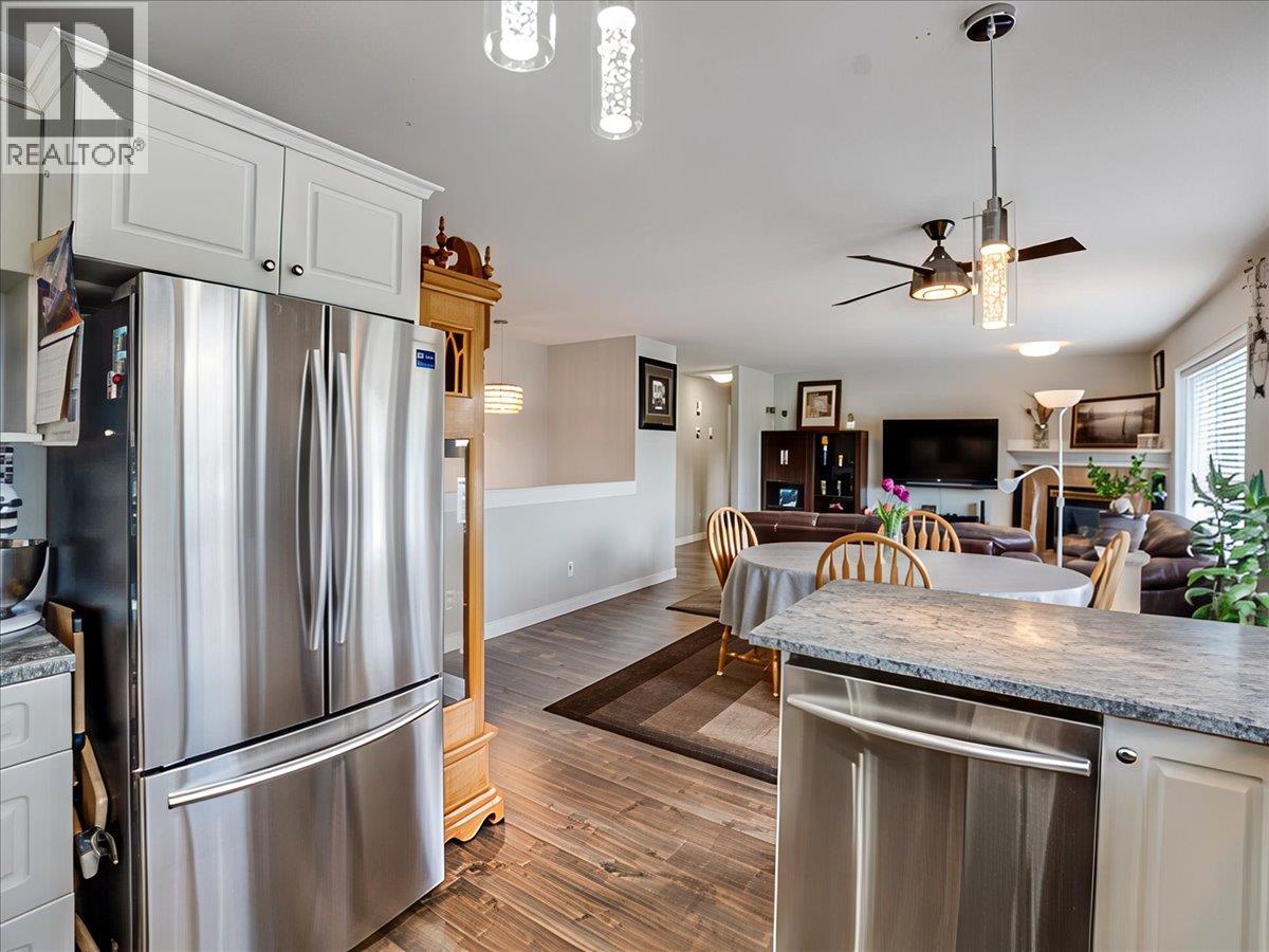 1486 37th Street, Castlegar, British Columbia  V1N 4J5 - Photo 30 - 10384575