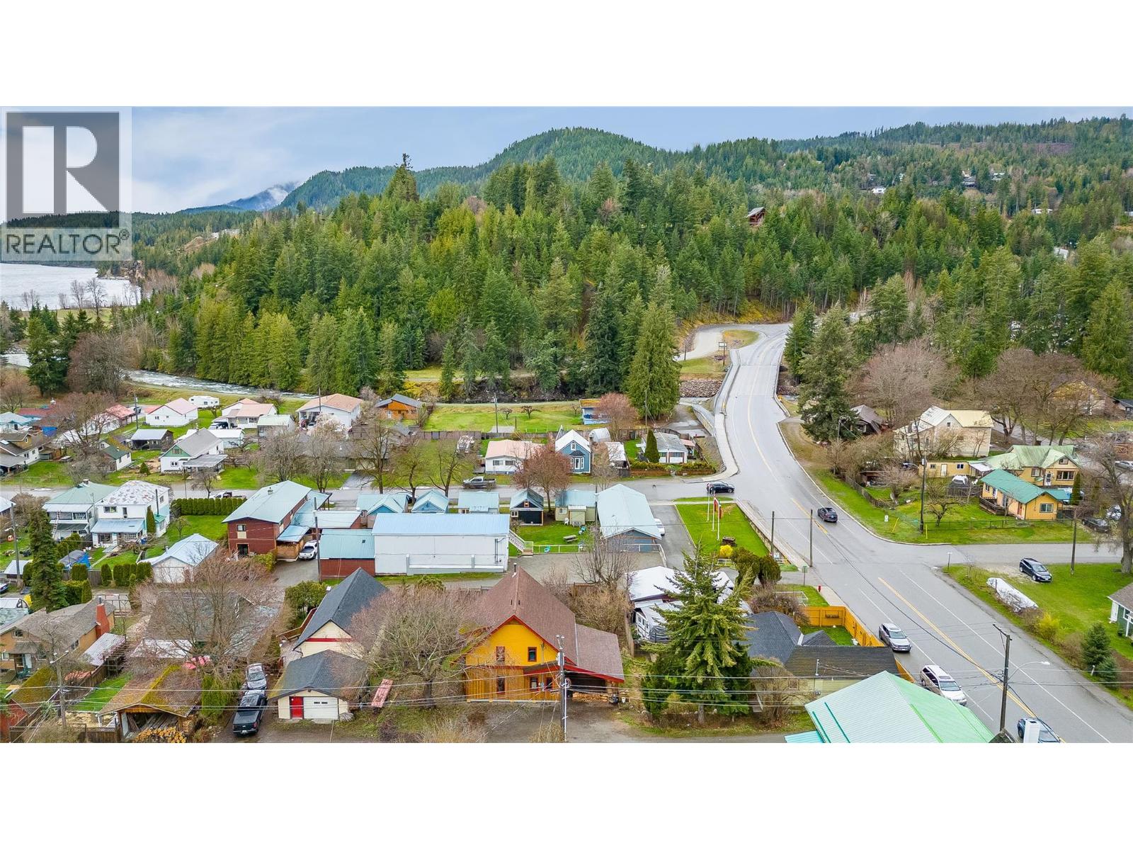 338 C Avenue, Kaslo, British Columbia  V0G 1M0 - Photo 47 - 10383909