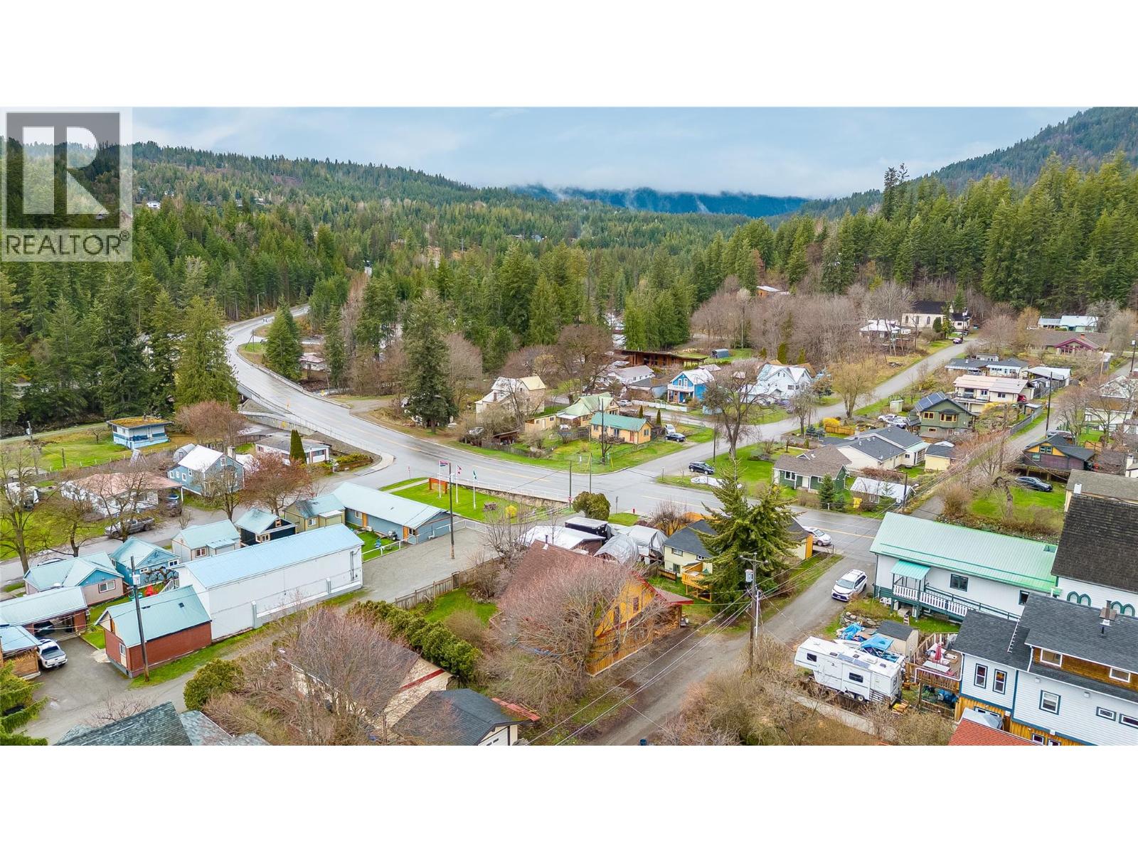 338 C Avenue, Kaslo, British Columbia  V0G 1M0 - Photo 48 - 10383909