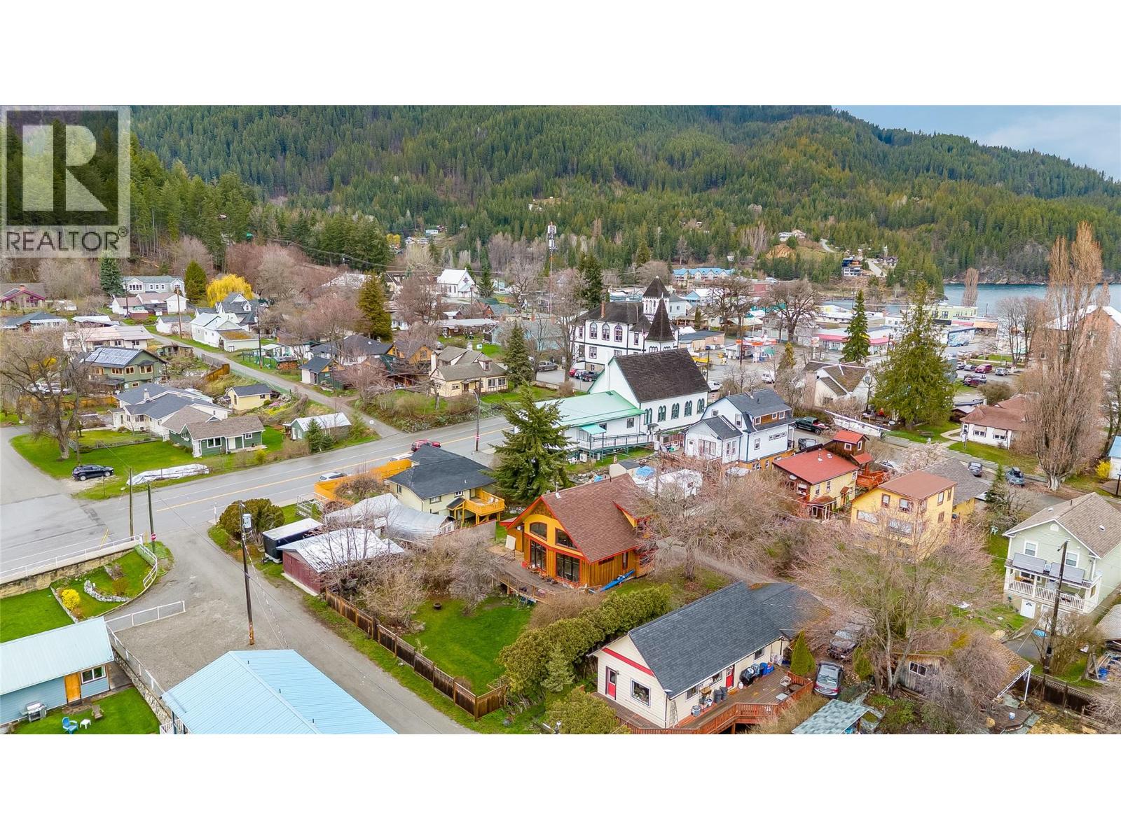 338 C Avenue, Kaslo, British Columbia  V0G 1M0 - Photo 49 - 10383909