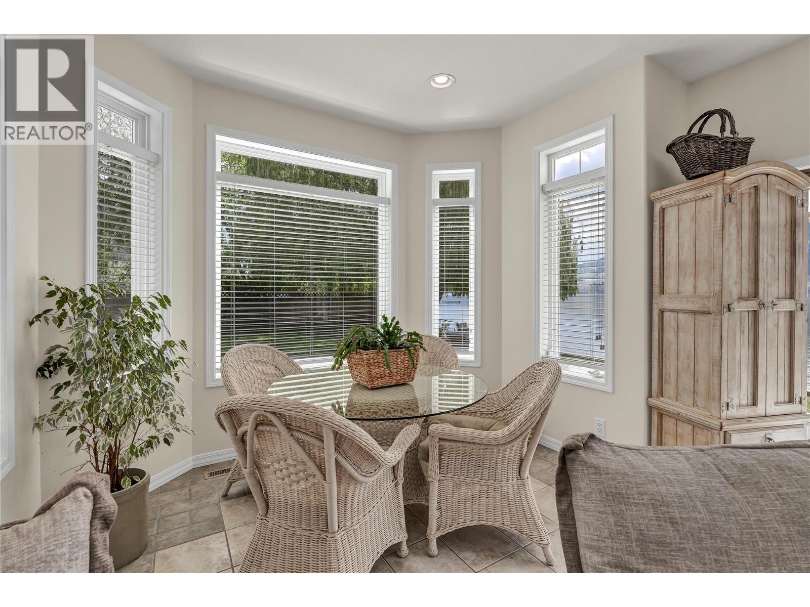 4597 Lakeside Road, Penticton, British Columbia  V2A 8W4 - Photo 17 - 10384842