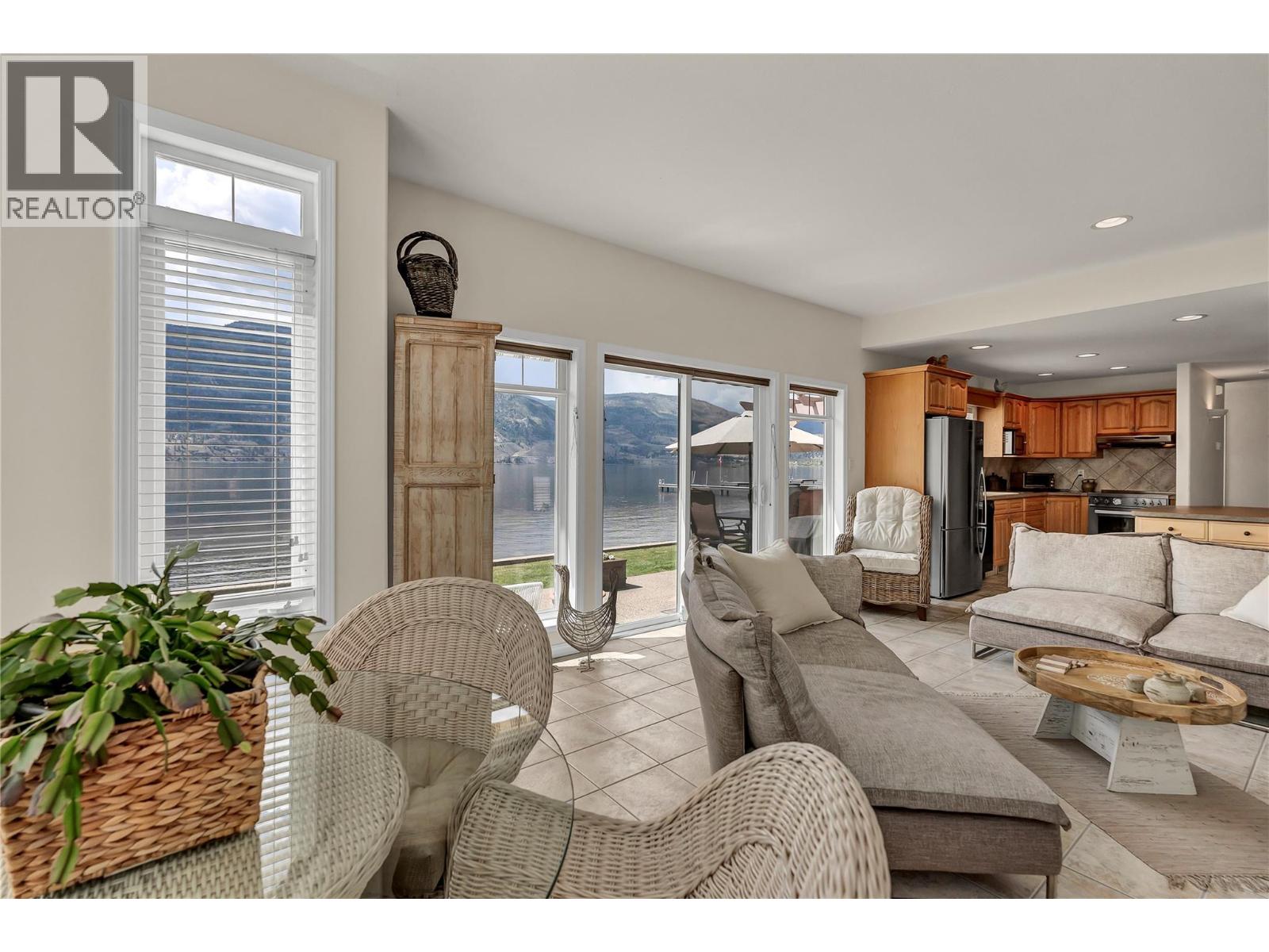 4597 Lakeside Road, Penticton, British Columbia  V2A 8W4 - Photo 19 - 10384842