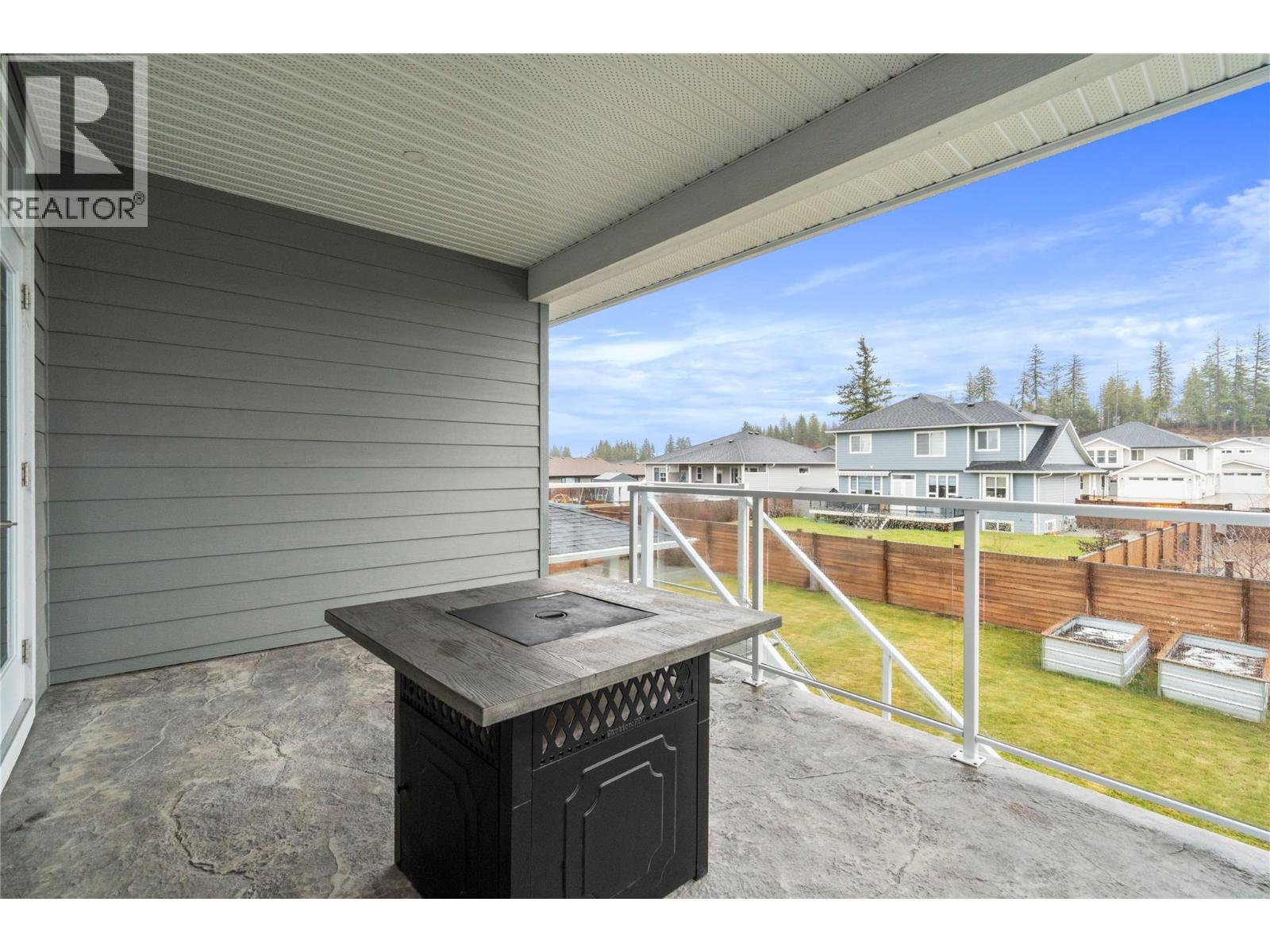 2251 14 Avenue Se, Salmon Arm, British Columbia  V1E 0E7 - Photo 13 - 10384767