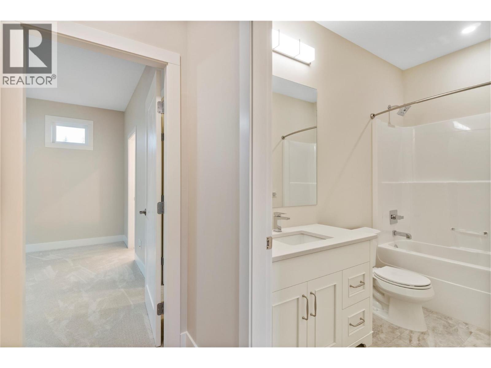 2251 14 Avenue Se, Salmon Arm, British Columbia  V1E 0E7 - Photo 39 - 10384767