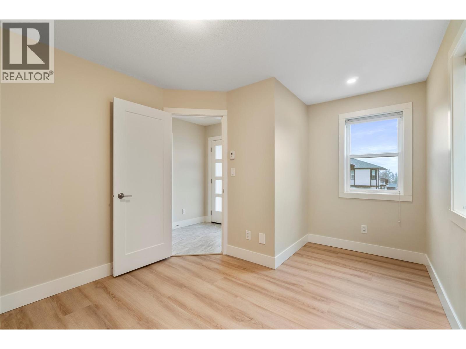 2251 14 Avenue Se, Salmon Arm, British Columbia  V1E 0E7 - Photo 53 - 10384767