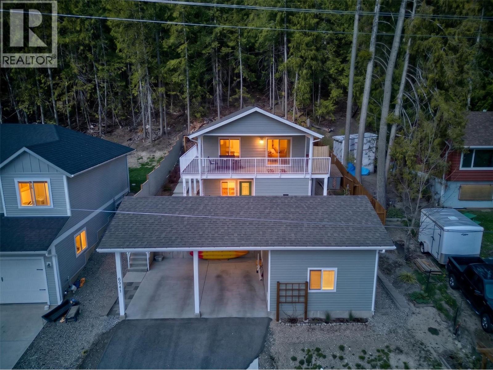 6841 46 Street NE, salmon arm, British Columbia