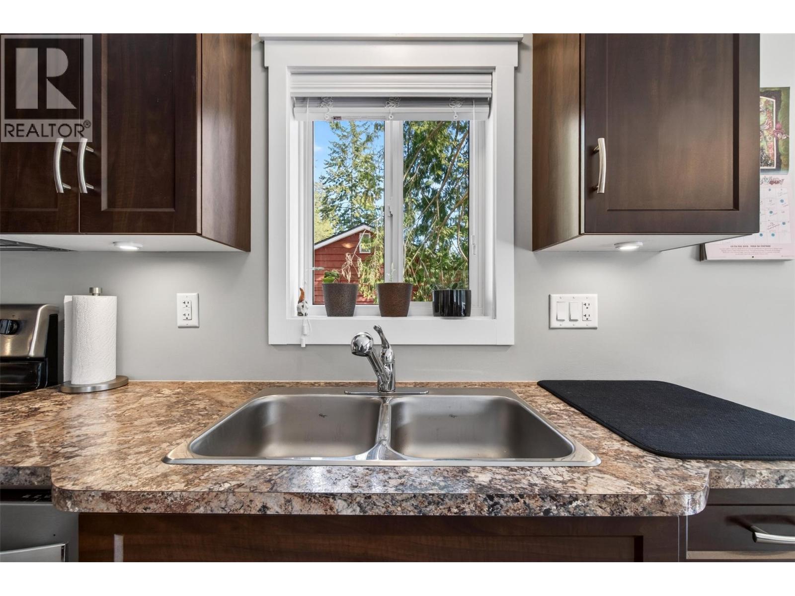 6841 46 Street Ne, Salmon Arm, British Columbia  V0E 1K0 - Photo 10 - 10384481
