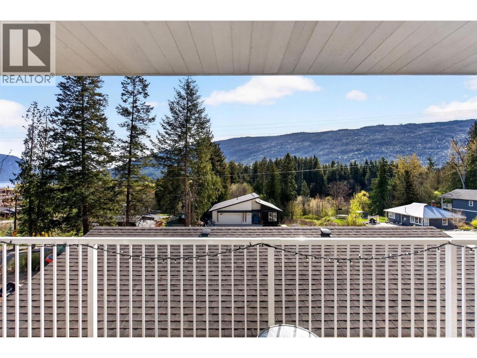 6841 46 Street Ne, Salmon Arm, British Columbia  V0E 1K0 - Photo 27 - 10384481