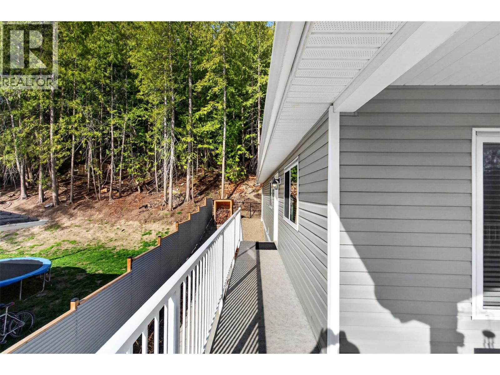 6841 46 Street Ne, Salmon Arm, British Columbia  V0E 1K0 - Photo 33 - 10384481