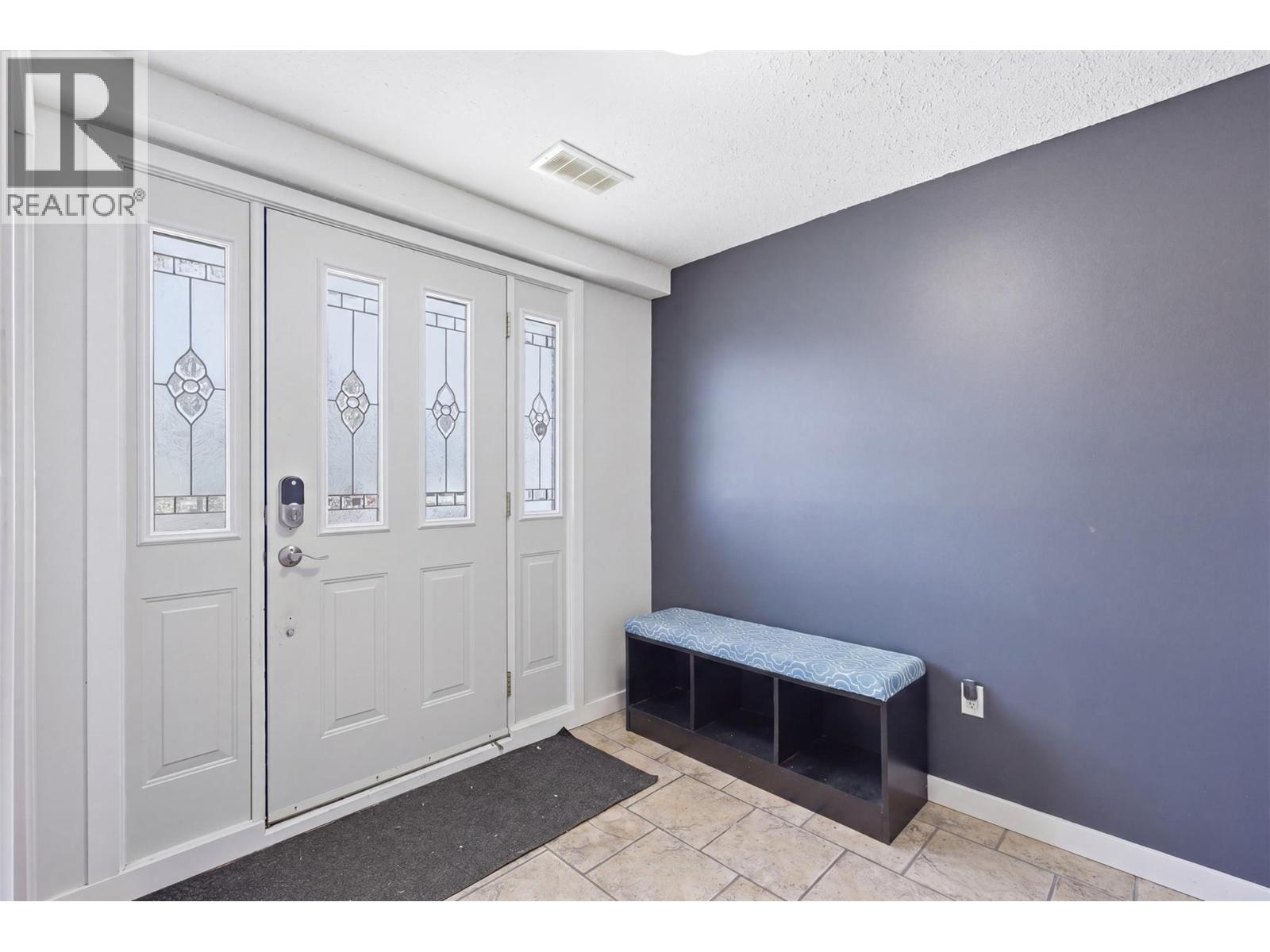 1572 Mt Dufferin Drive, Kamloops, British Columbia  V2E 1A2 - Photo 19 - 10384827