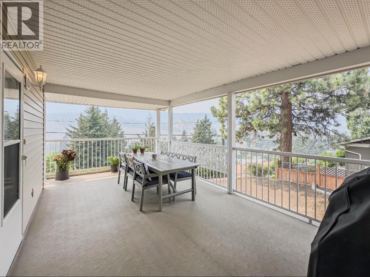 1572 Mt Dufferin Drive, Kamloops, British Columbia  V2E 1A2 - Photo 31 - 10384827