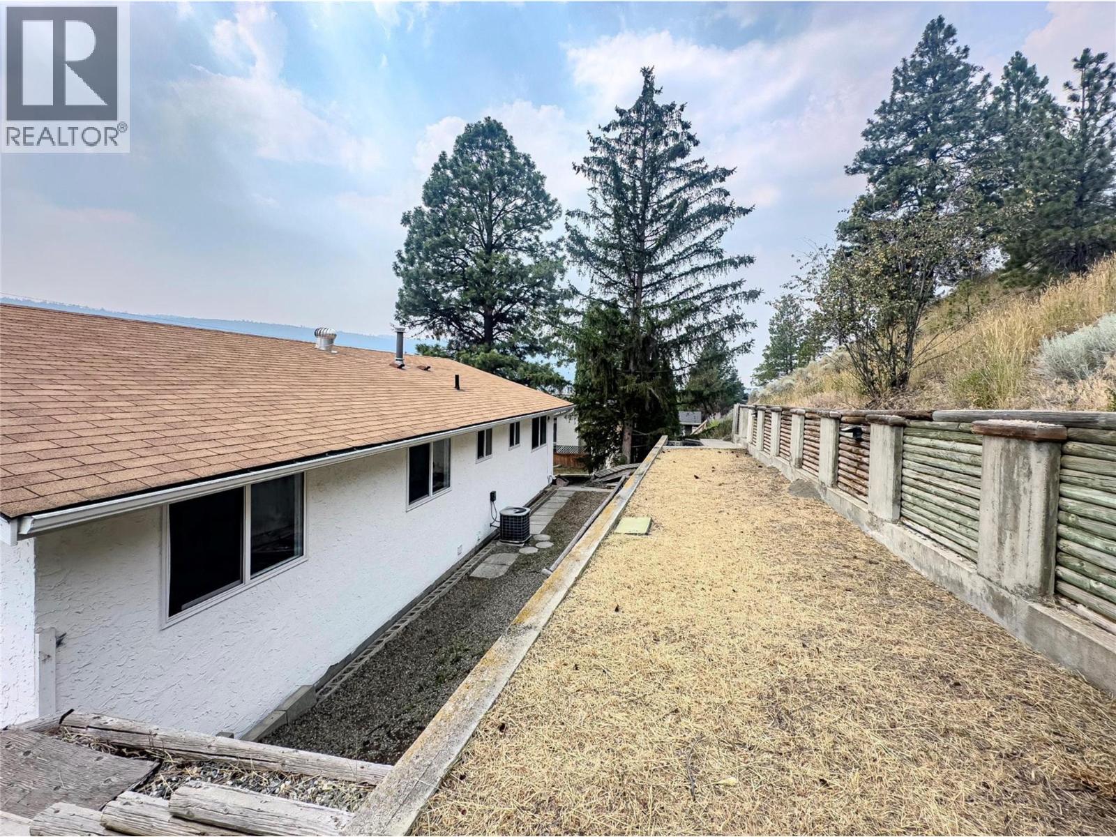 1572 Mt Dufferin Drive, Kamloops, British Columbia  V2E 1A2 - Photo 37 - 10384827