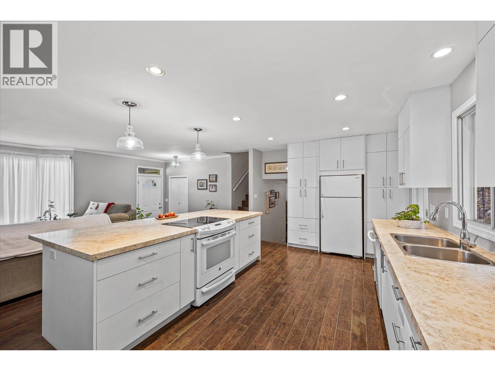 1363 Ponderosa Road, West Kelowna, British Columbia  V1Z 1M8 - Photo 12 - 10384805